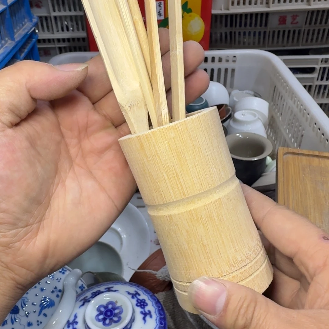 微瑕疵介意勿拍陶瓷器皿S825