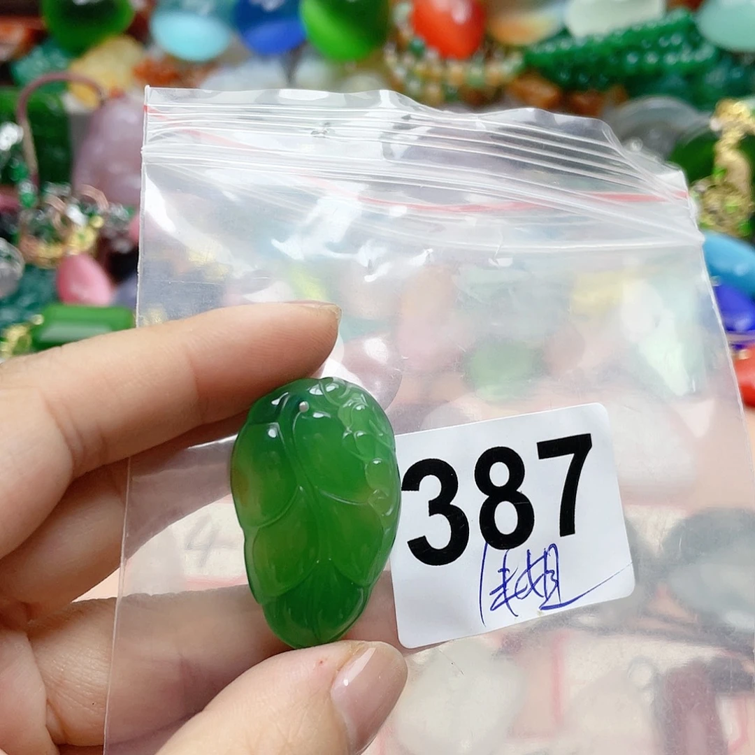 合金颈饰玛瑙/玉髓朱*