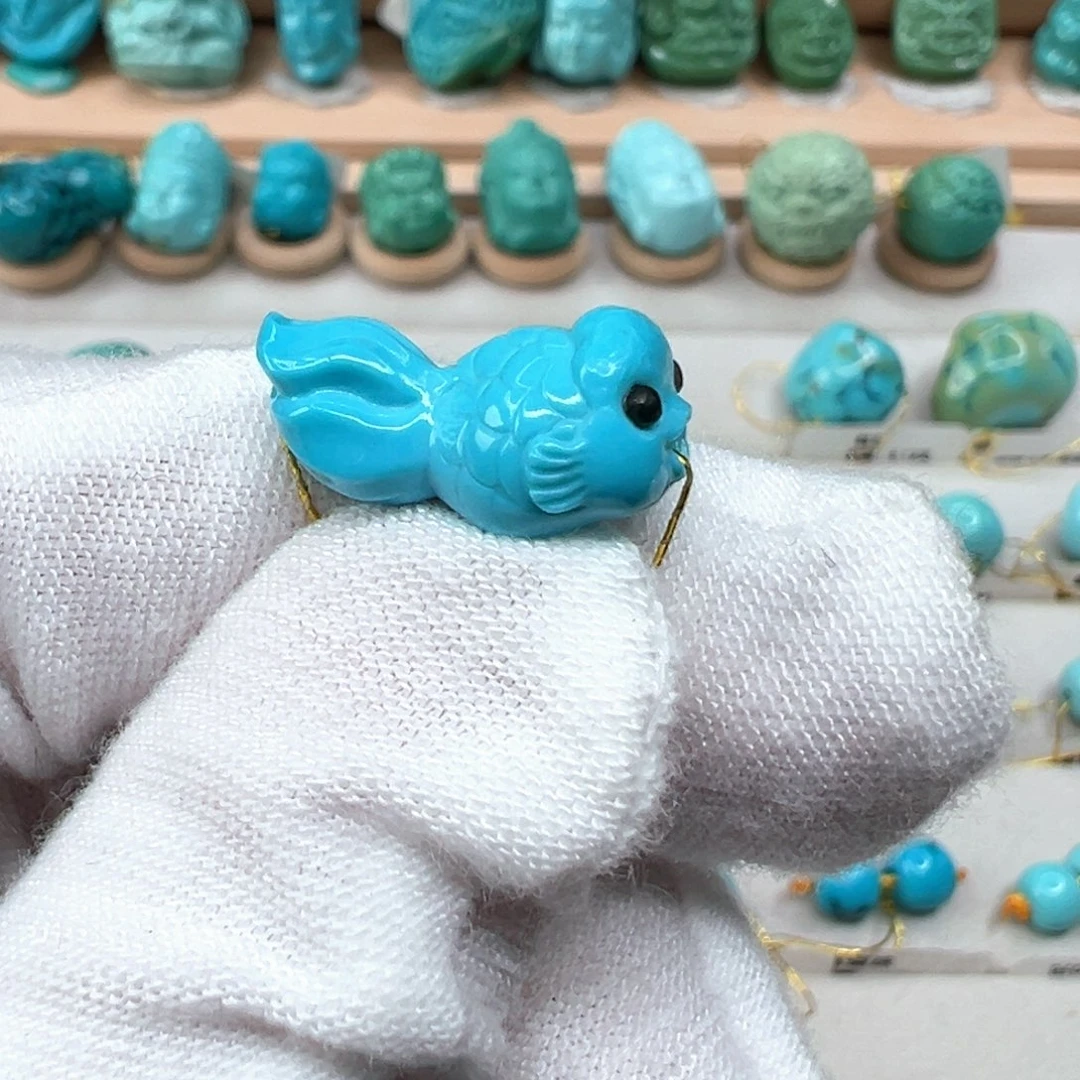 绿松石配饰未镶嵌