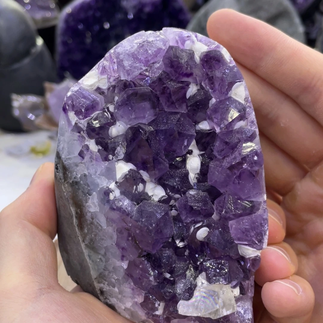 未镶嵌珠宝半成品水晶