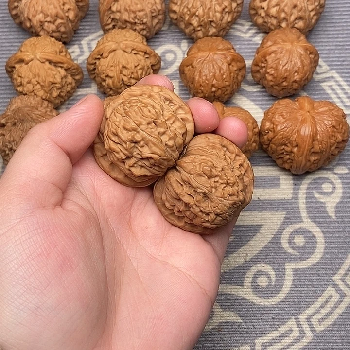 文玩核桃吊坠四座楼40