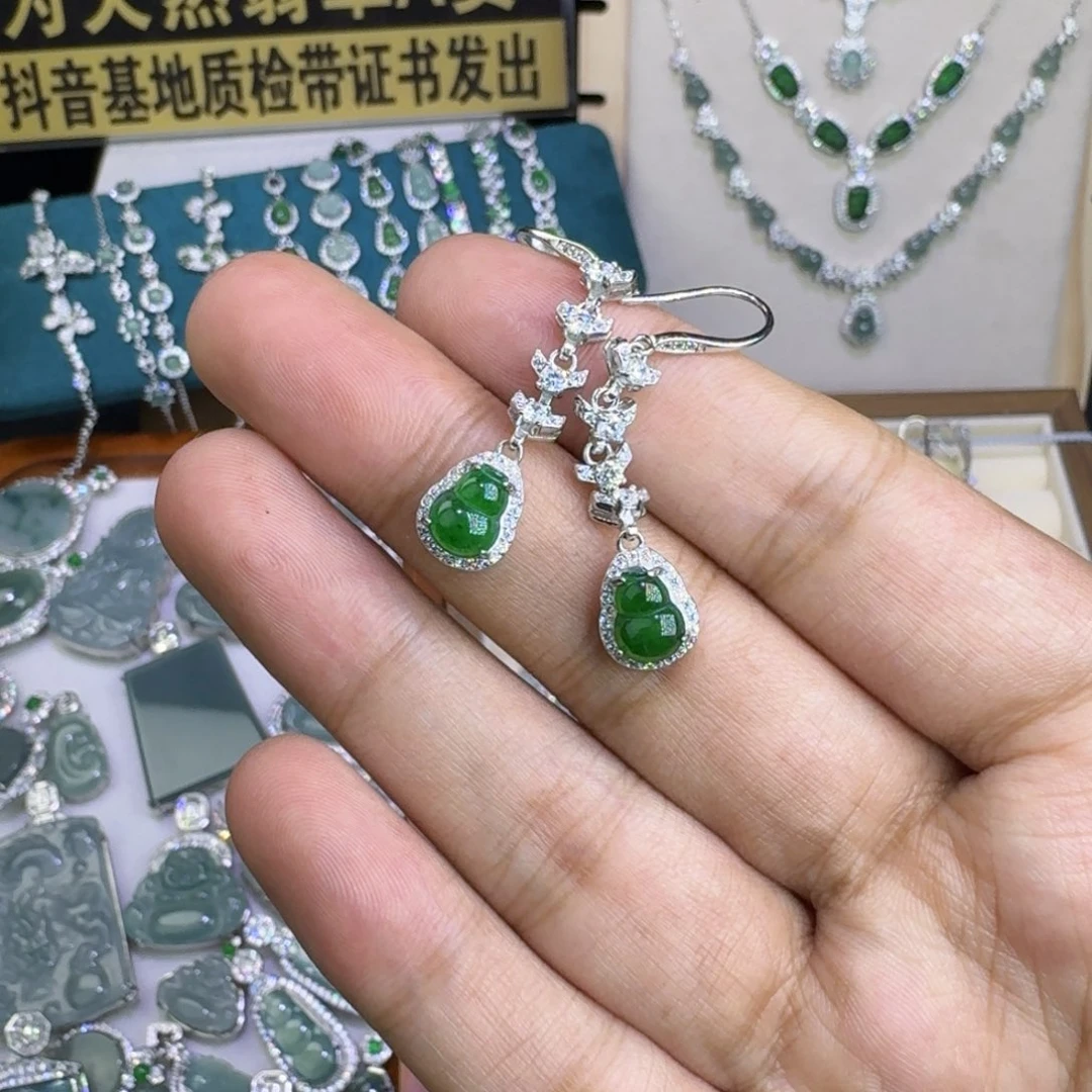 翡翠未镶嵌颈饰147
