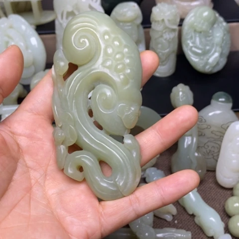 老***人未镶嵌和田玉把件
