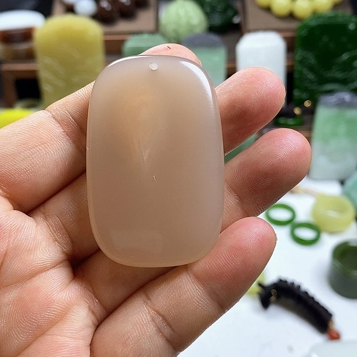 和田玉（糖玉）未镶嵌挂件