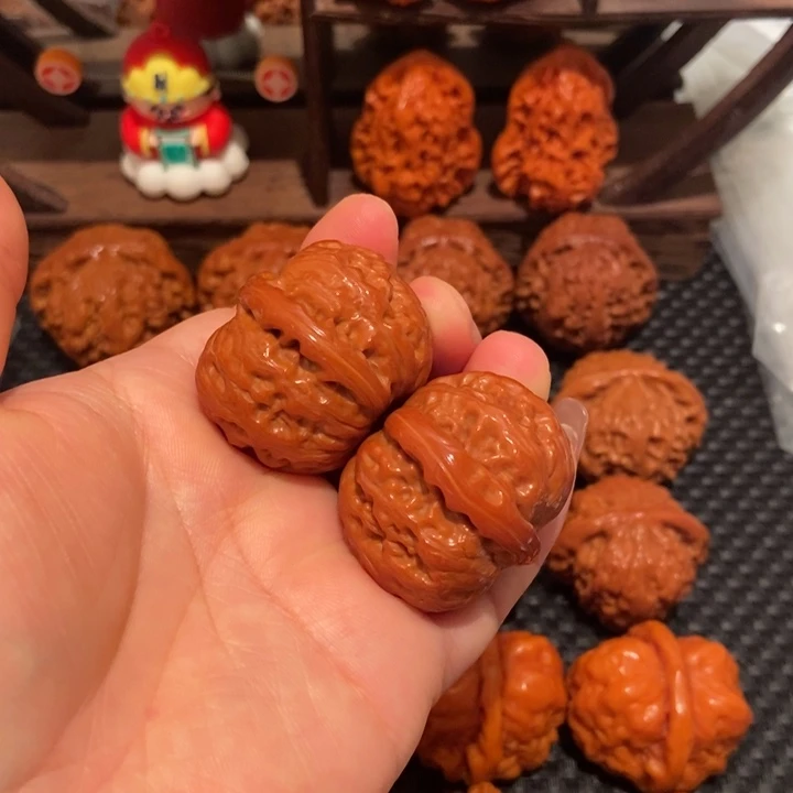 文玩核桃把件37.7尺寸元宝2441