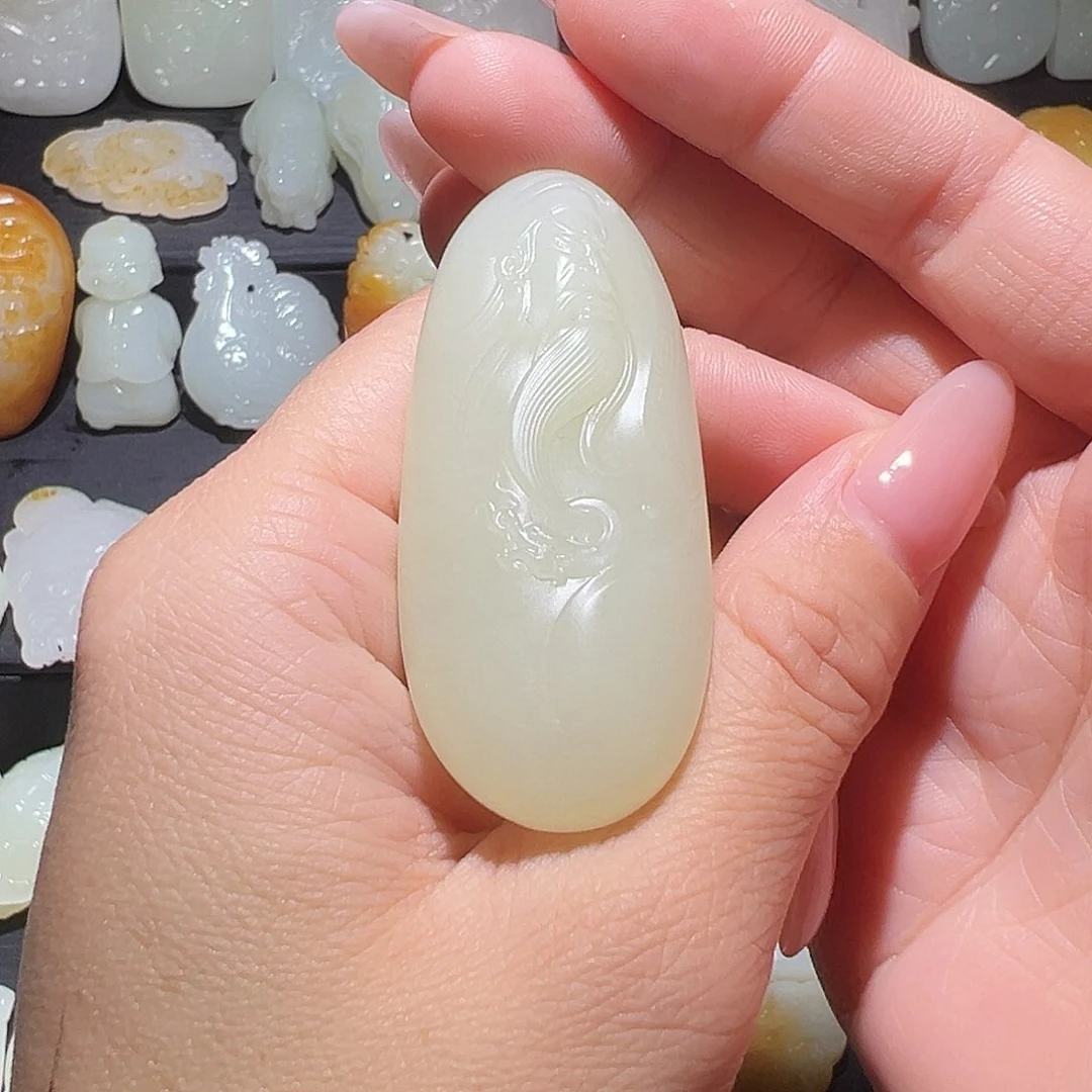 颈饰未镶嵌和田玉风****子