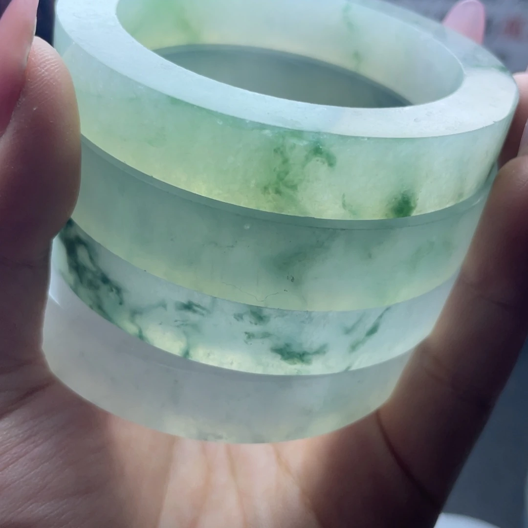 定制翡翠未镶嵌缅A翡翠多样性发一定金