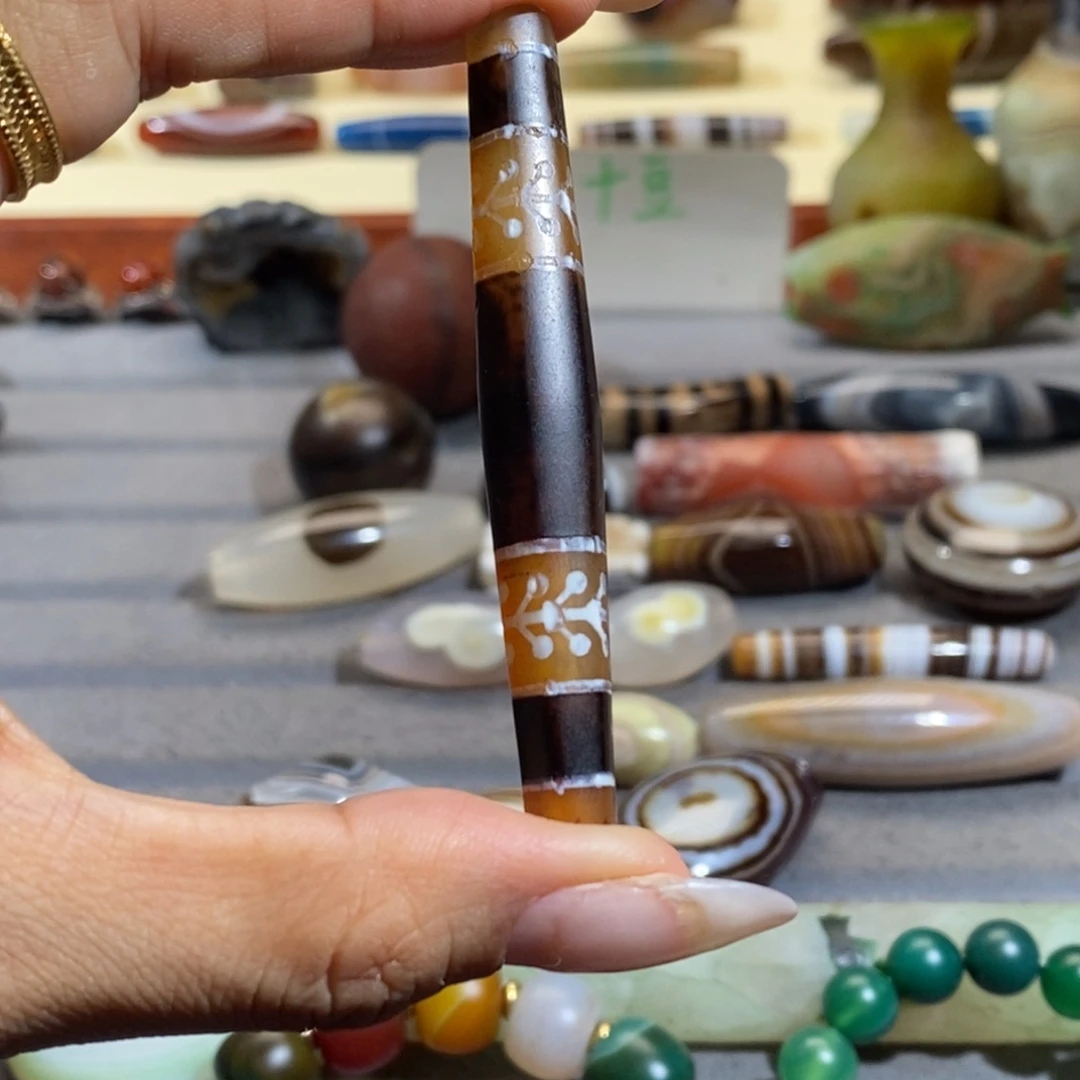 姬***分玛瑙/玉髓颈饰合金