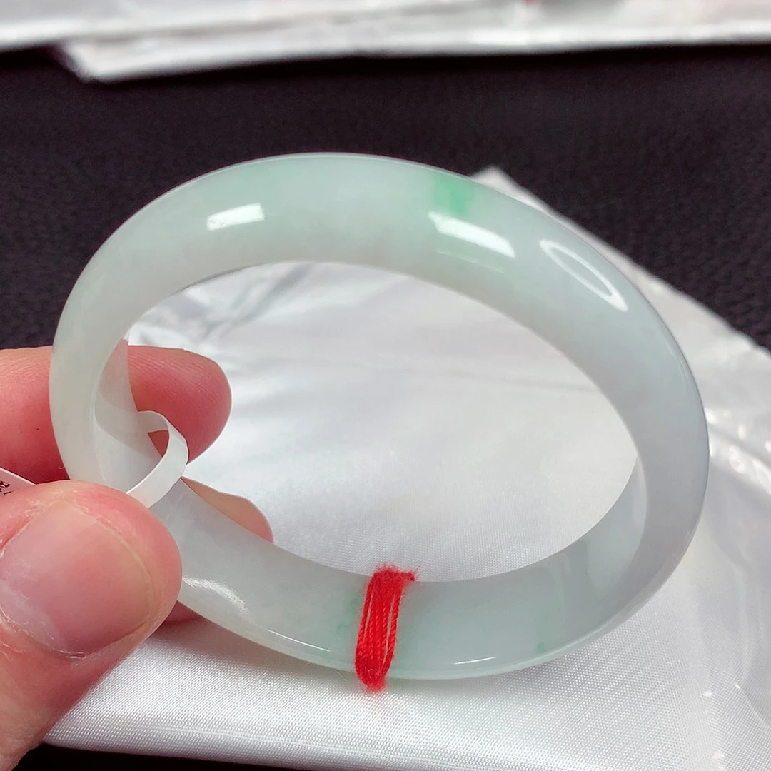 翡翠未镶嵌手镯天然翡翠手镯