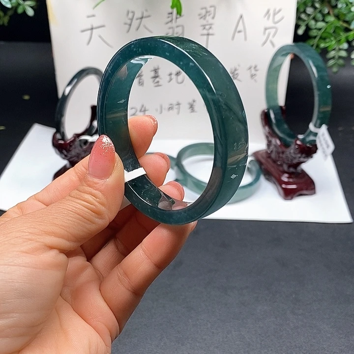 翡翠手镯未镶嵌55尺寸