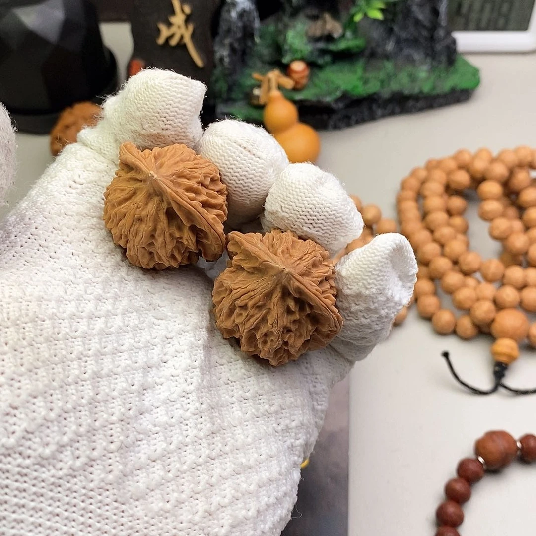 吊坠凤眼菩提?**觉文玩核桃