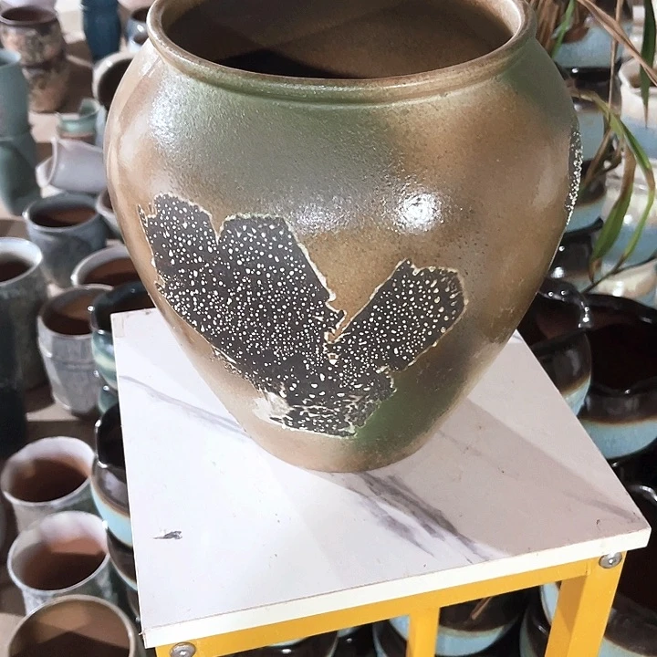 紫砂花盆口径20高度27一只底部瑕疵