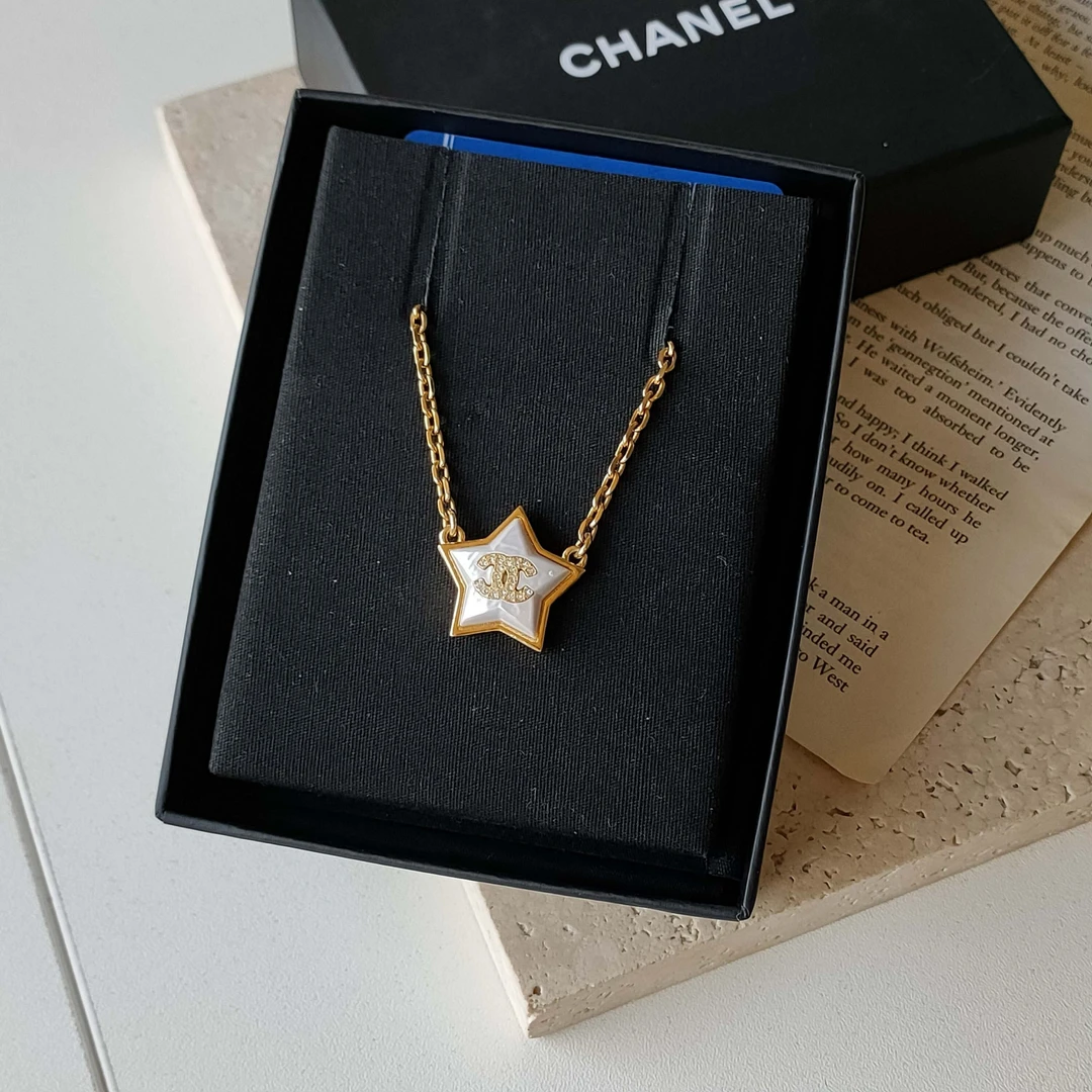 全新未使用 Chanel/香奈儿 24C金色立体五角星水钻双C项链40455