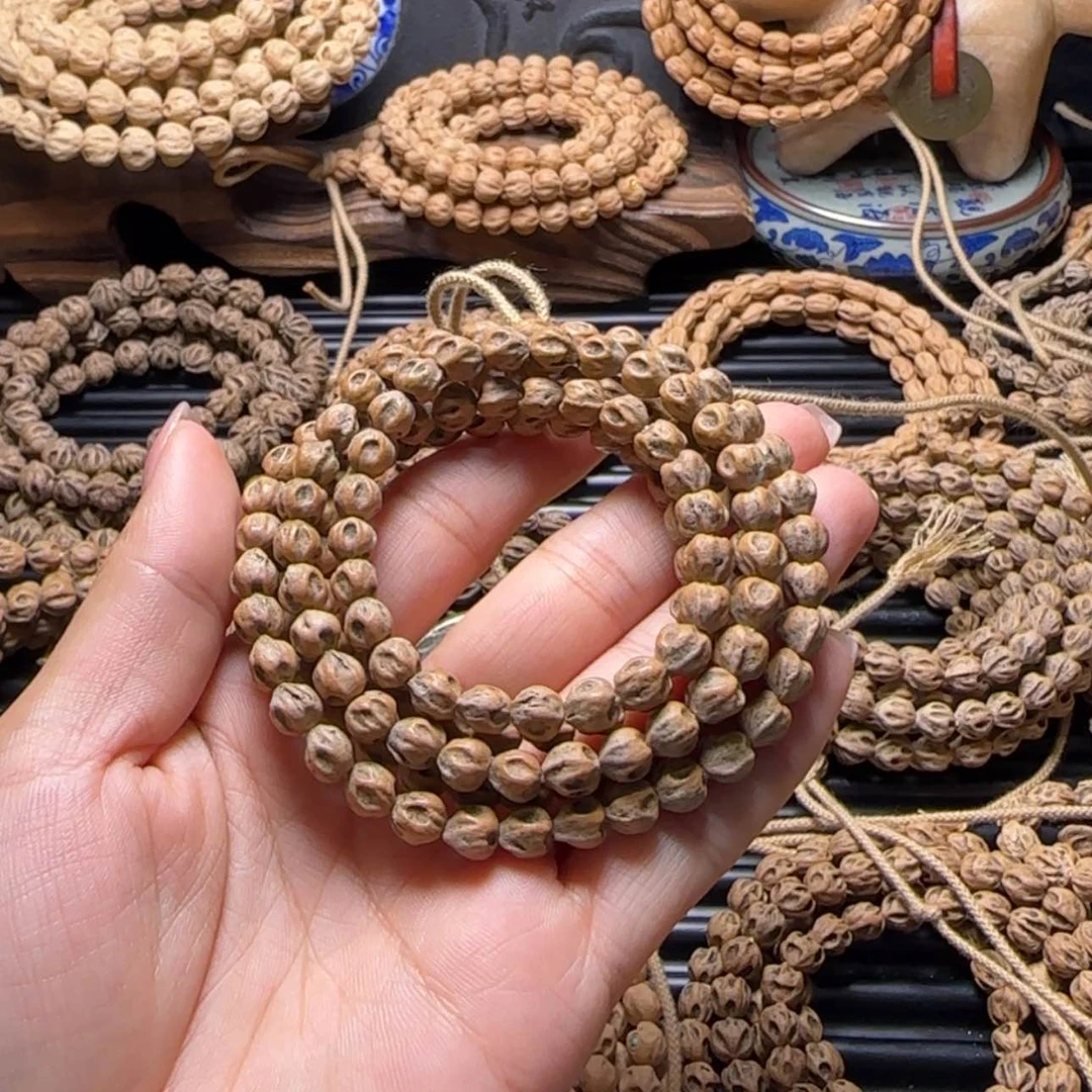 【闪购商品】吊坠柏香籽/百香籽一**人