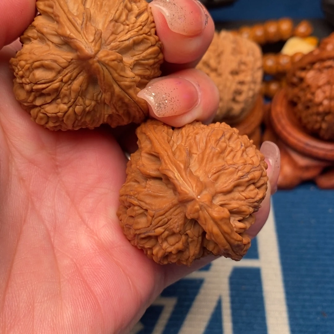 偏***风文玩核桃吊坠南疆