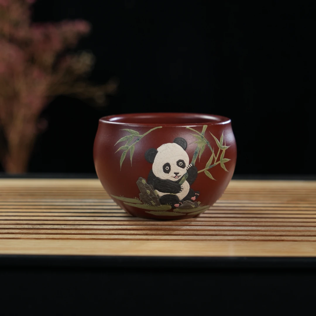 GS21-045   宜兴手工紫砂  熊猫主人杯