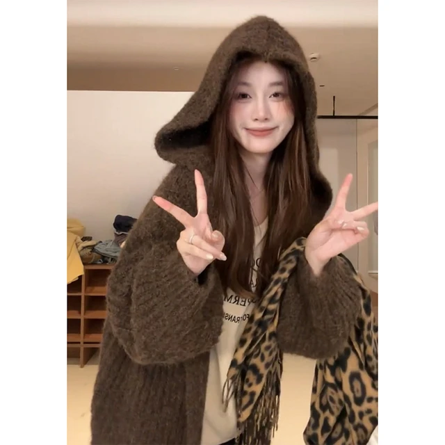 慵懒风美拉德咖色连帽毛衣外套女秋冬软糯奶呼呼中长款针织开衫厚