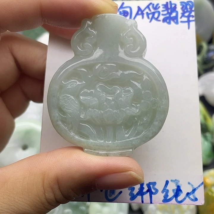 翡翠未镶嵌颈饰天然翡翠