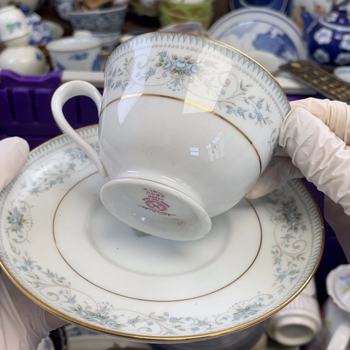 琉璃手工艺品他家瓷器真美…