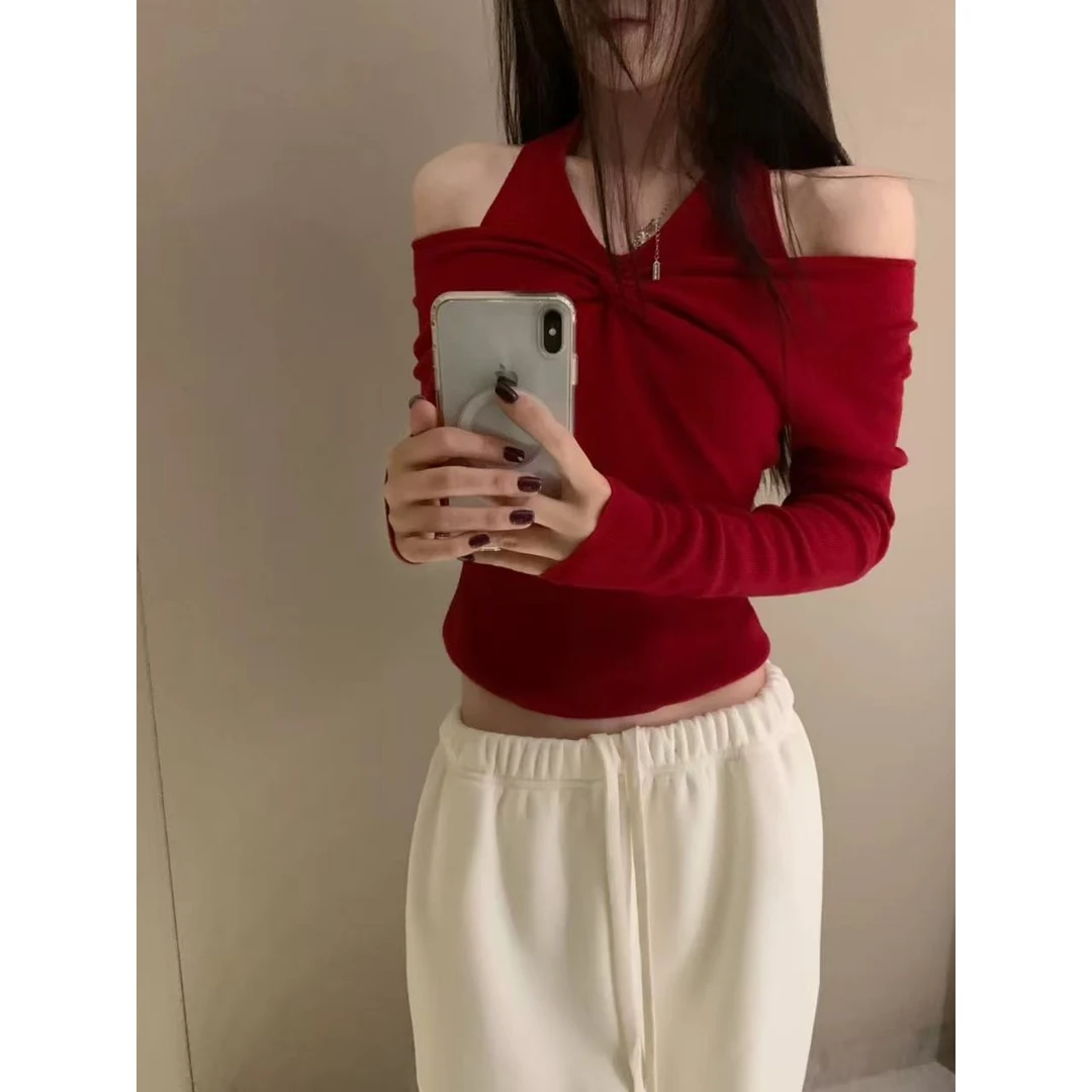 （大财主）大码女假两件挂脖长袖针织毛衣修身纯欲露肩上衣6652