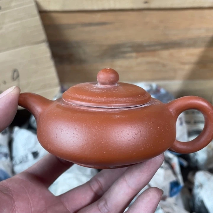 茶壶紫砂老厂紫砂壶一件。