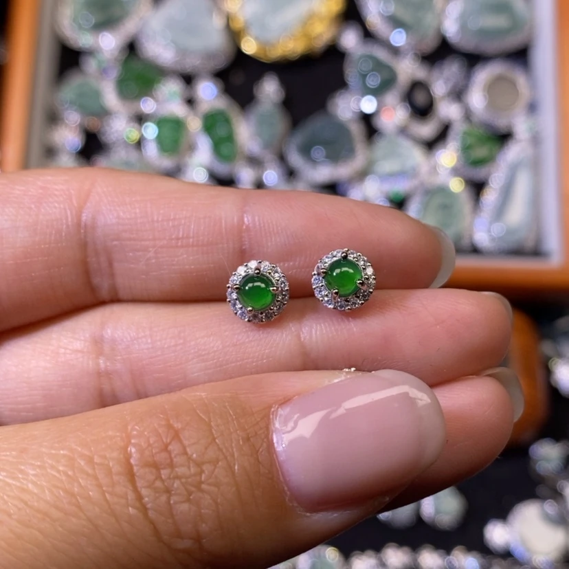 【闪购商品】翡翠颈饰未镶嵌天然