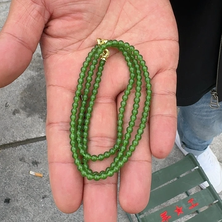 颈饰未镶嵌和田玉卡4冰胶底苹果绿小米珠纯净版