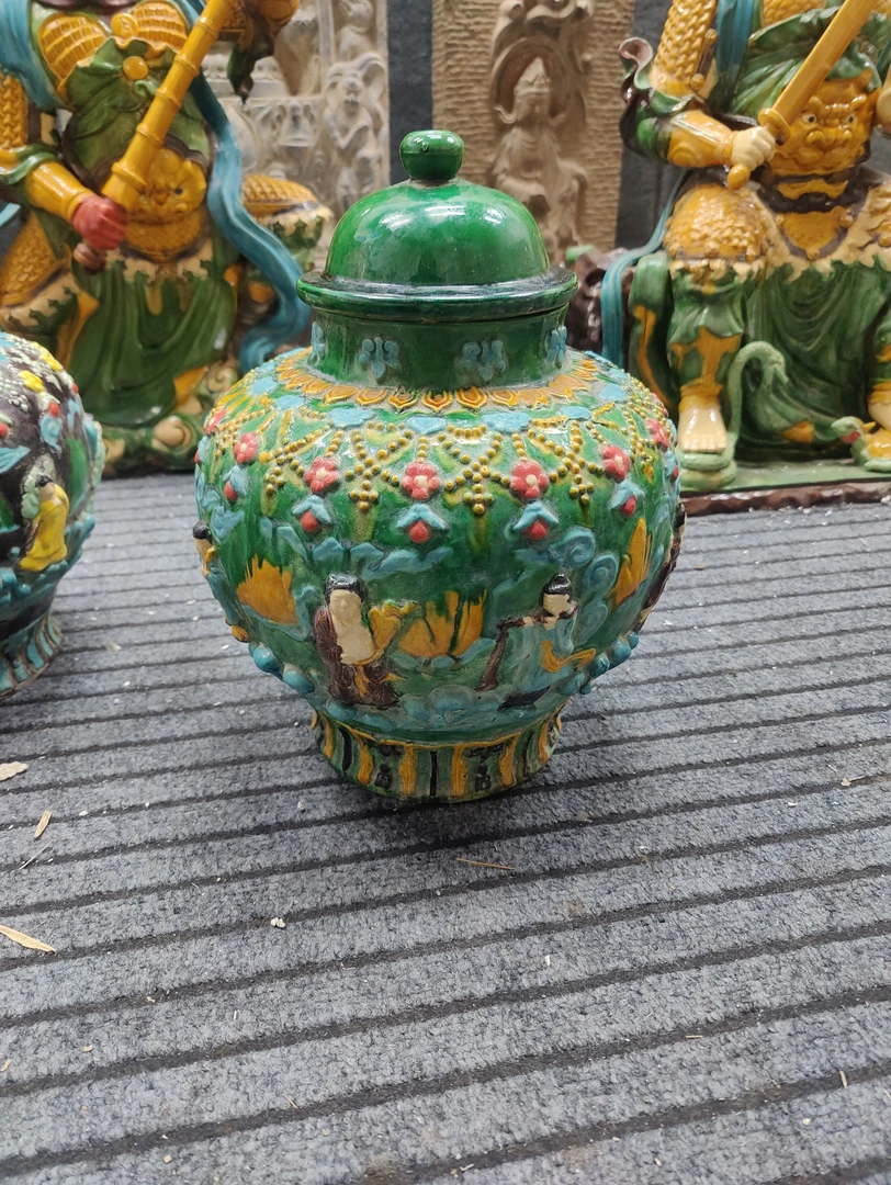 琉璃三彩摆件陶瓷高度33厘米