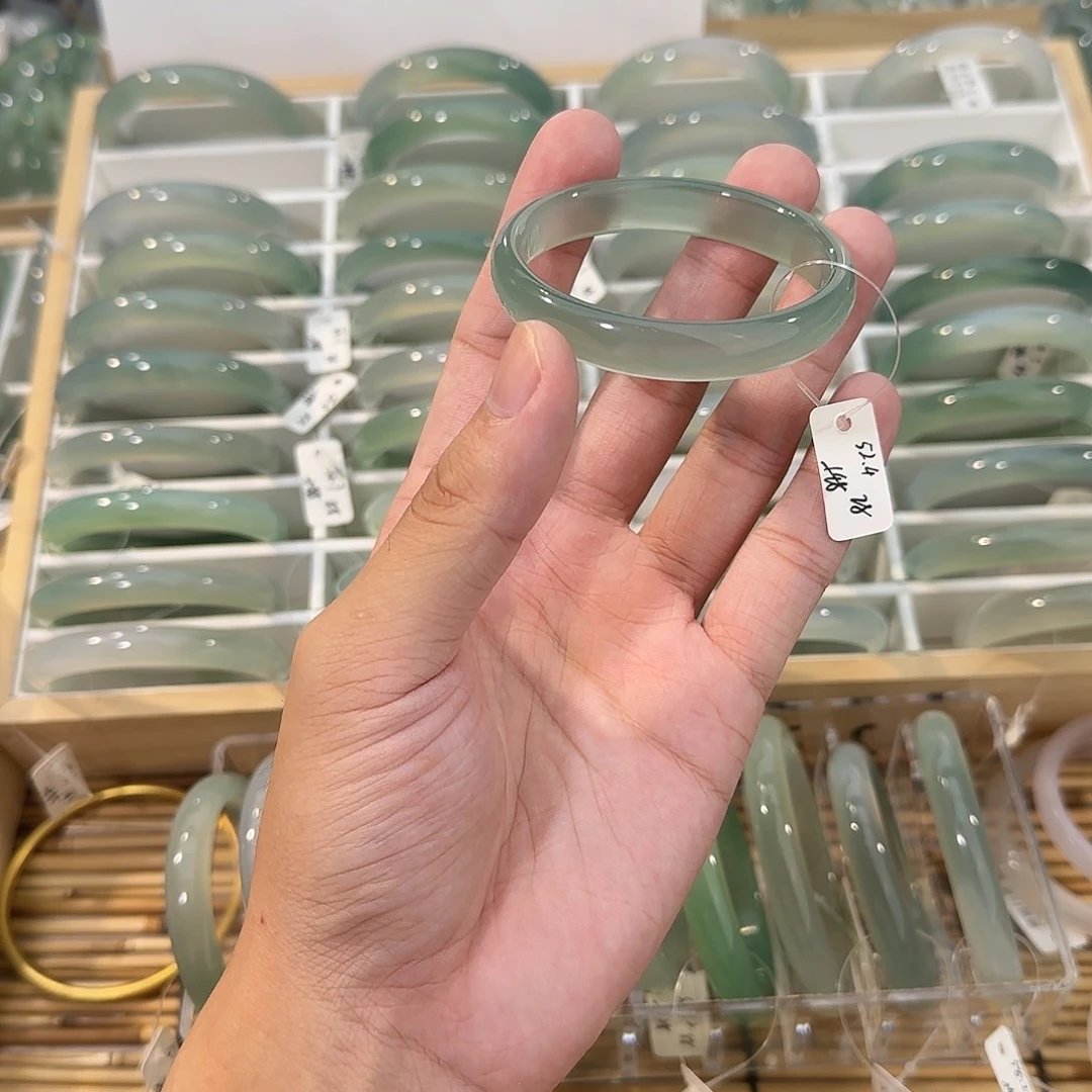 玛瑙/玉髓未镶嵌手镯圈口52.4
