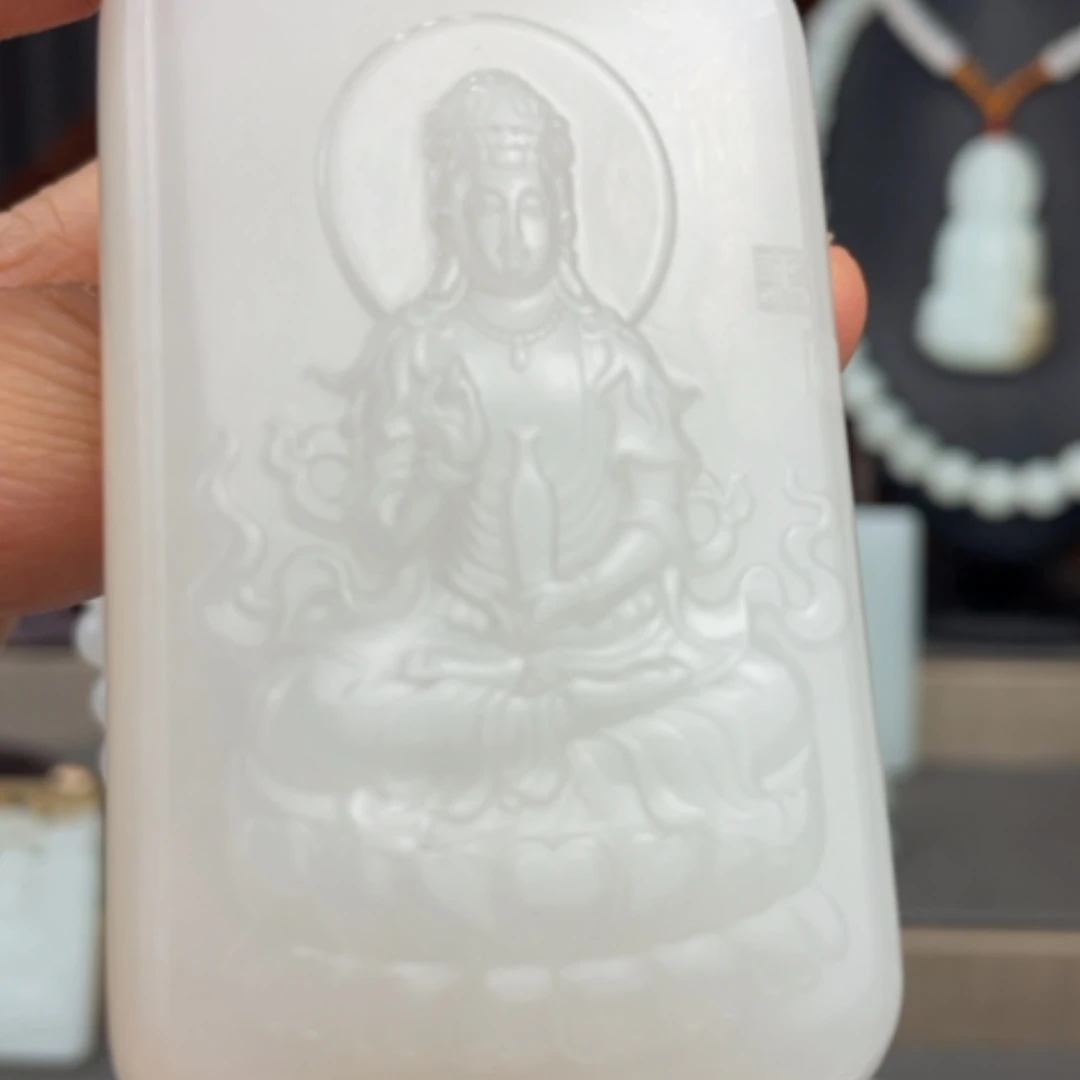 【闪购商品】颈饰未镶嵌和田玉