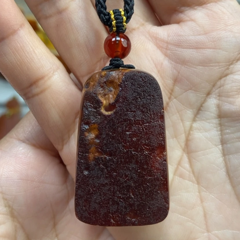 【闪购商品】琥珀颈饰未镶嵌