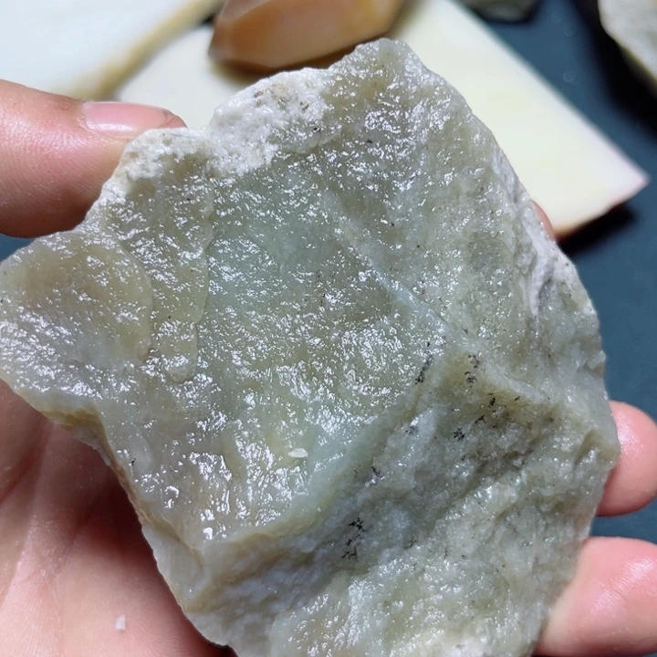 和田玉未镶嵌珠宝奇石