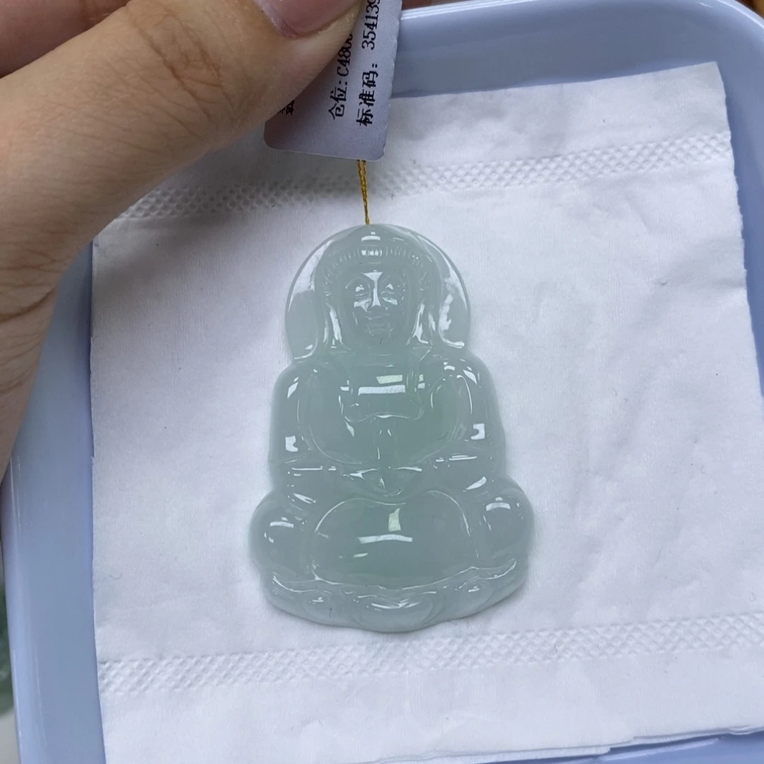 颈饰未镶嵌翡翠观音