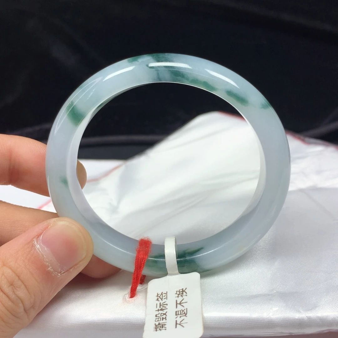 翡翠手镯（贵妃镯）未镶嵌54.5贵妃