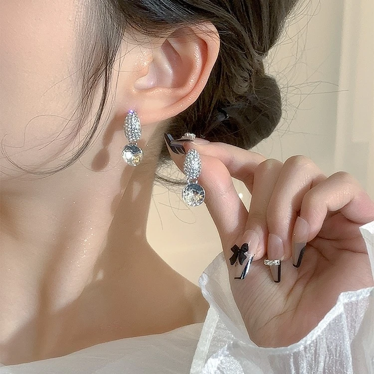 铜合金耳饰 气质轻奢百搭简约简约优雅精致网红设计师耳环F3115