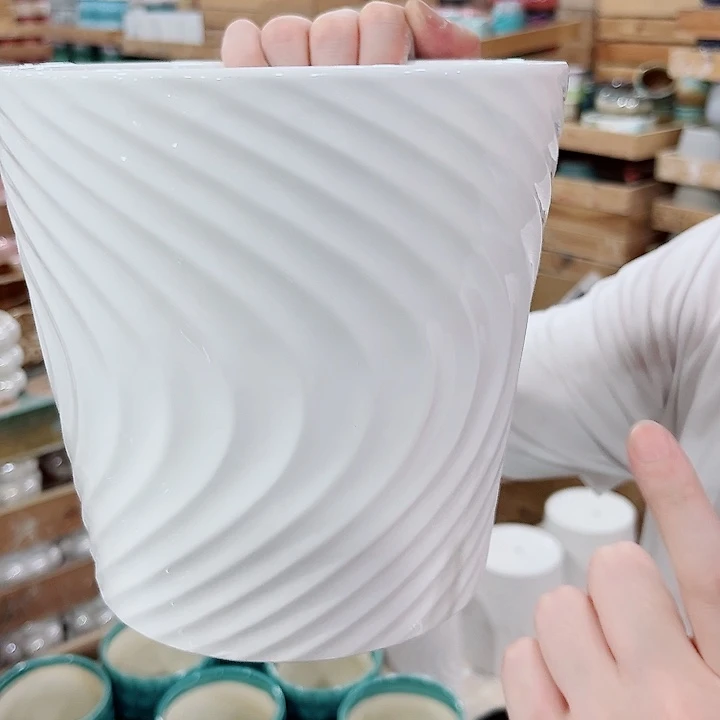 有孔.凑单10元陶瓷花盆发货！