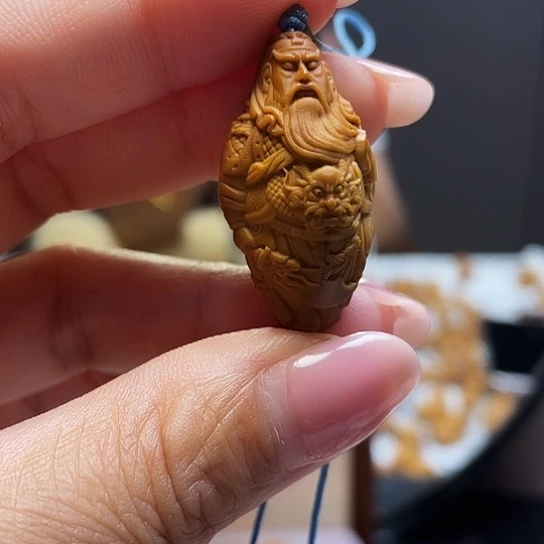 橄榄核是由橄榄油