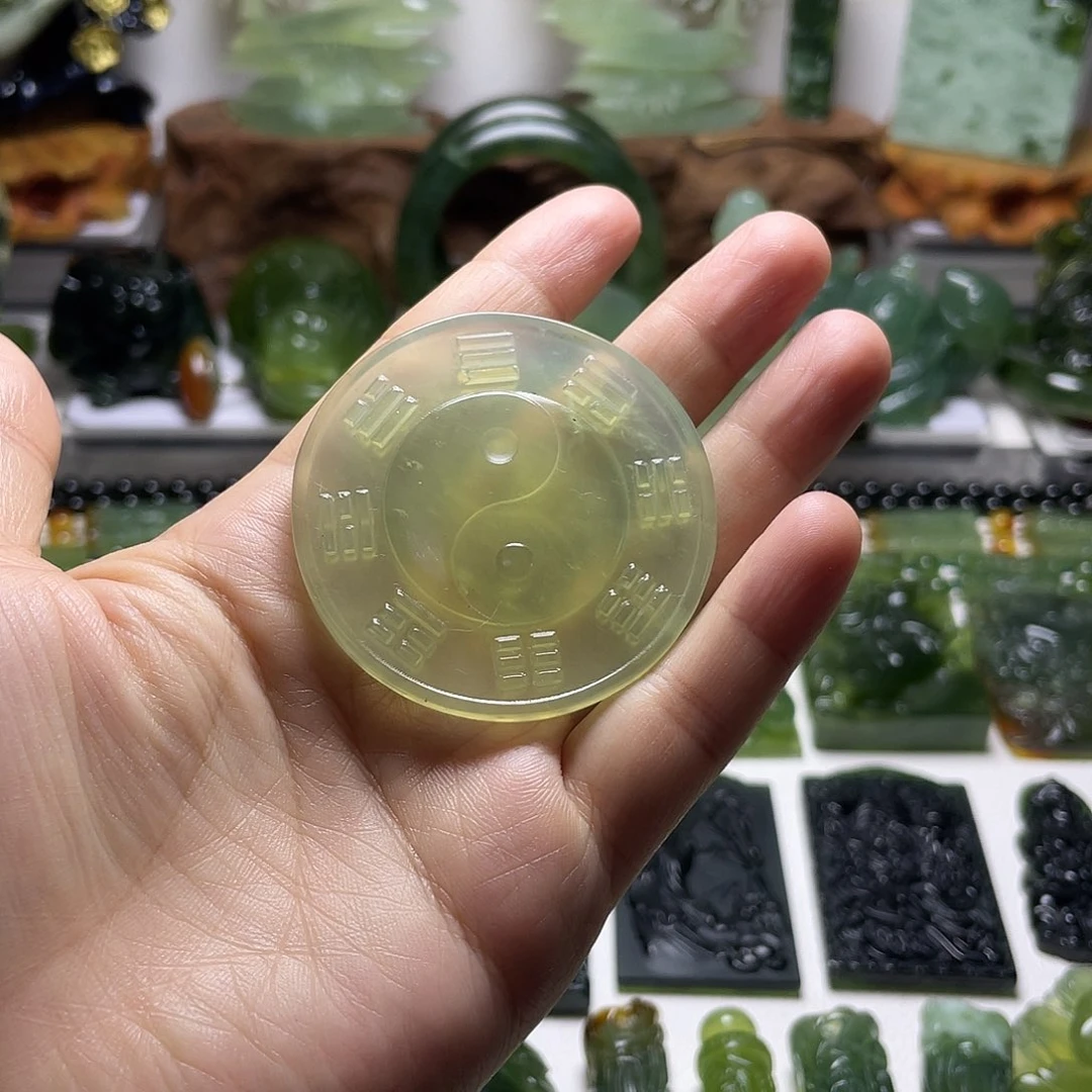 未镶嵌蛇纹石玉颈饰