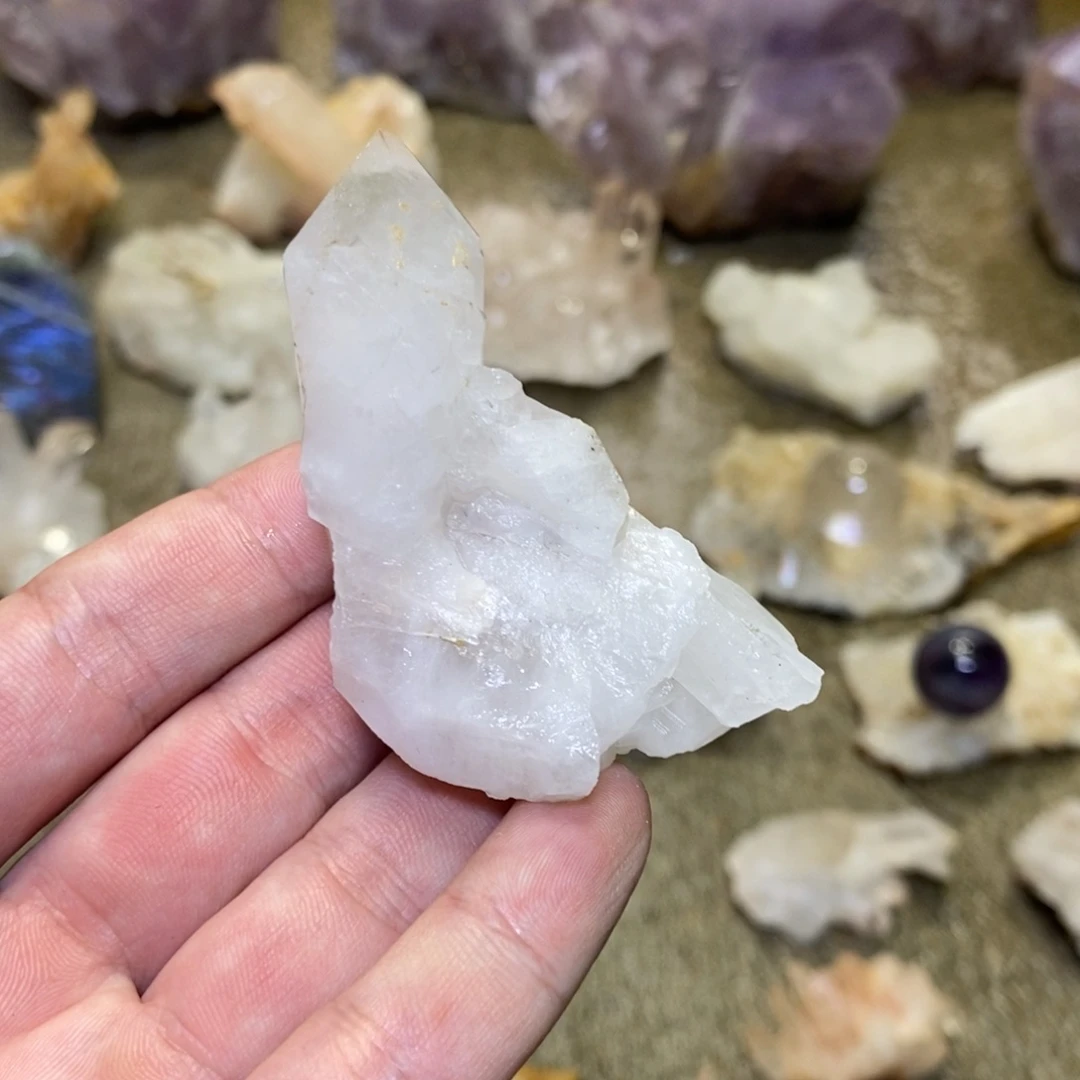 未镶嵌珠宝半成品水晶