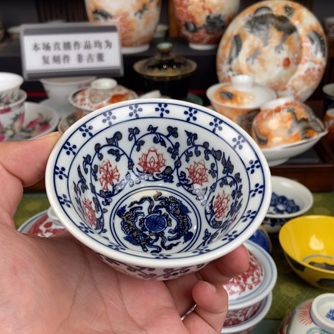 陶瓷的设计师是一个