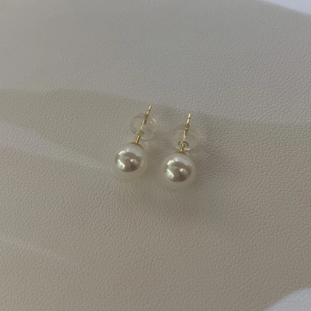 喵大【镜雪】7–7.5天女光素耳钉 18k金针 经典日常百搭