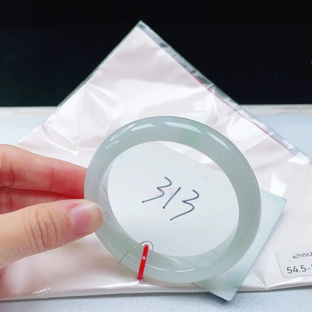 翡翠未镶嵌手镯54+正圈