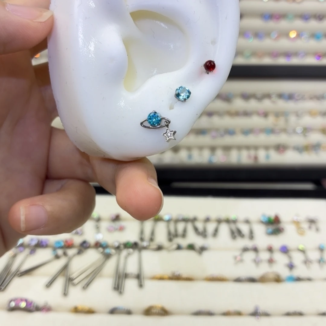 钛合金合金宇宙星星耳钉