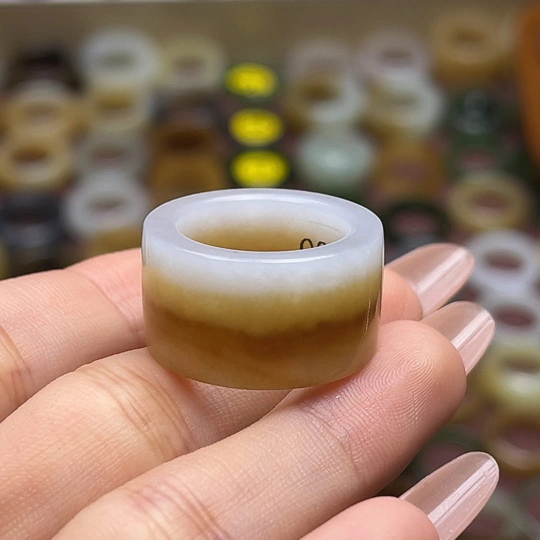 K***s和田玉未镶嵌戒指17.1