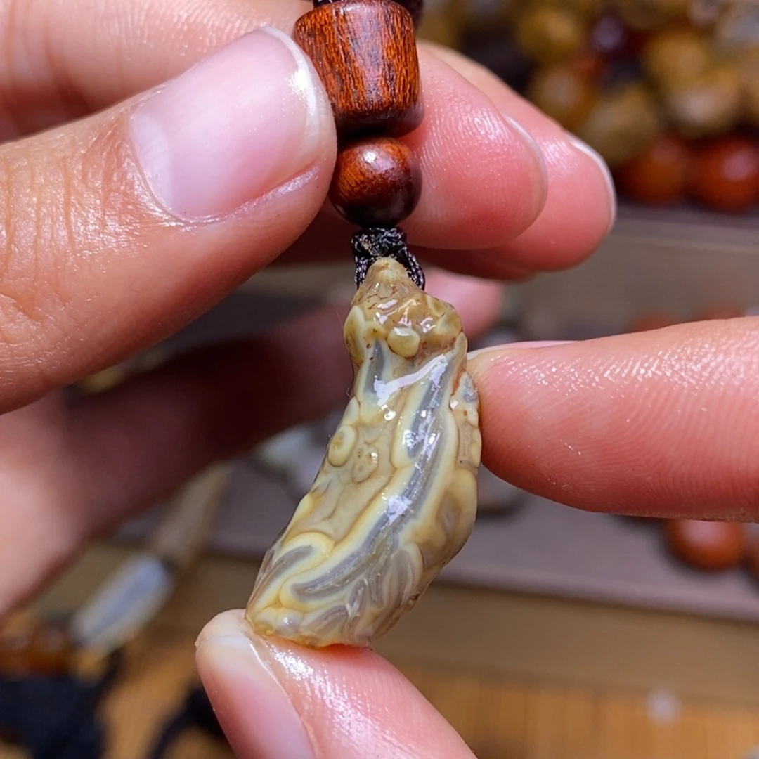 玛瑙/玉髓未镶嵌珠宝半成品