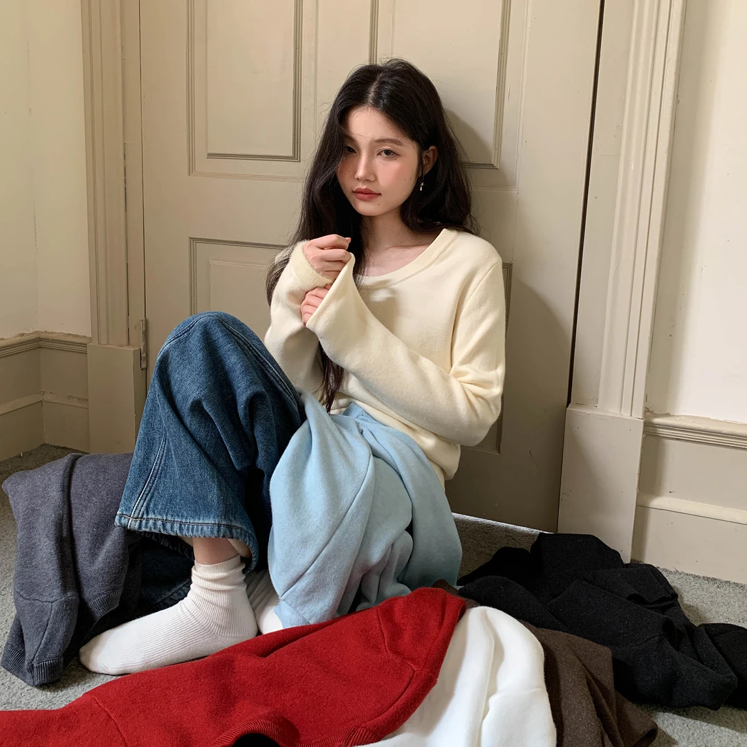 觅定白色圆领毛衣加绒加厚打底衫内搭上衣黑色外穿针织衫WM55650