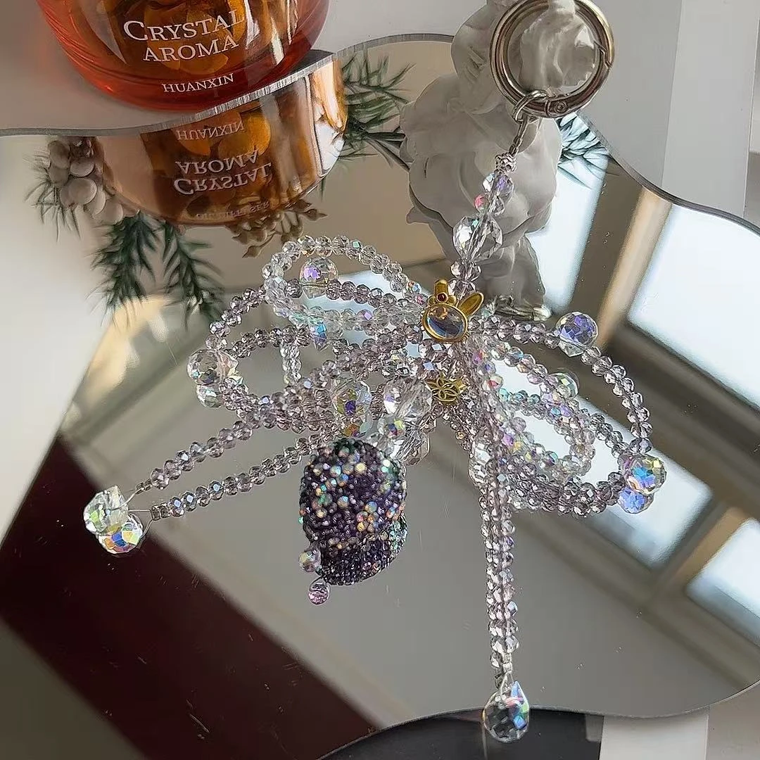 B143  小兔紫草莓手捻  原创设计手机链