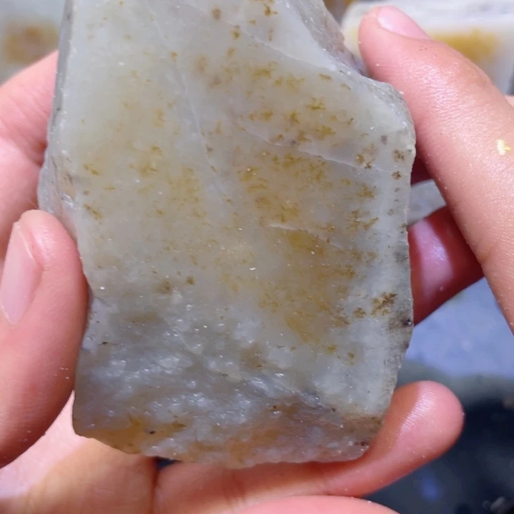 和田玉未镶嵌珠宝半成品