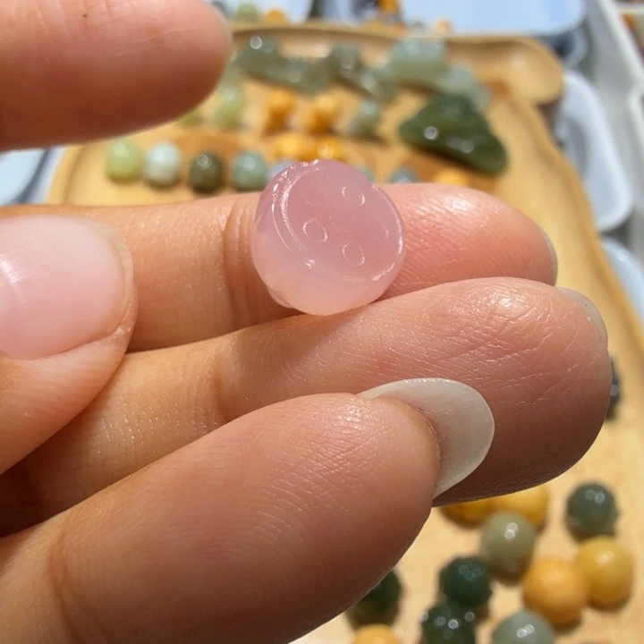 未镶嵌和田玉珠宝半成品