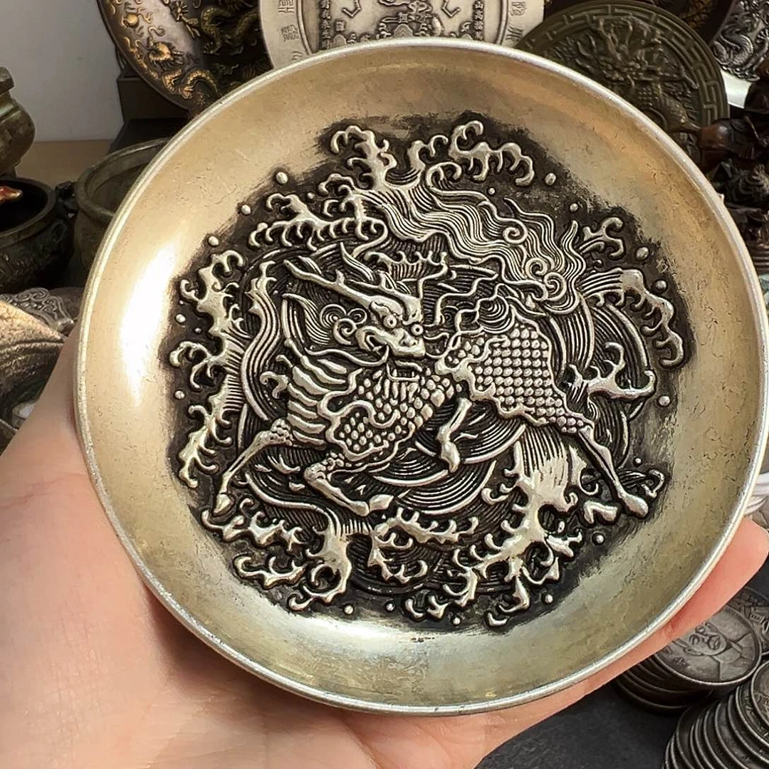 小***河金属复古风格摆件